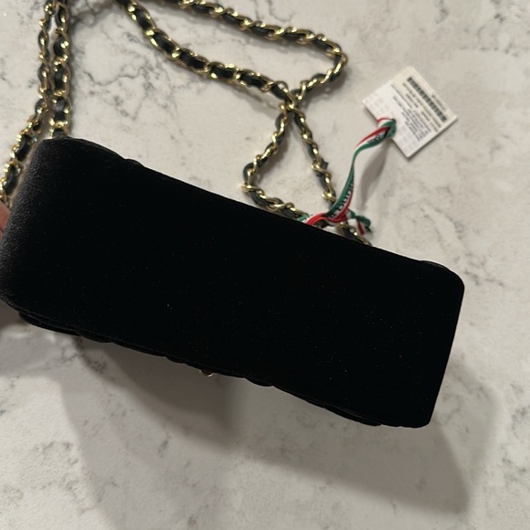 Sara Burglar Black Quilted Chain Strap Purse👜 - Picture 9 of 12